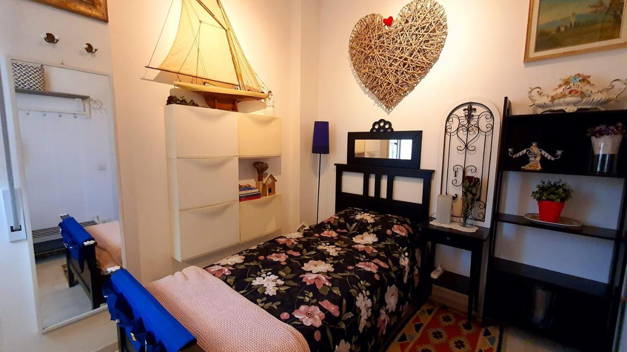 Hotel Holidays In Florencie Exteriér fotografie