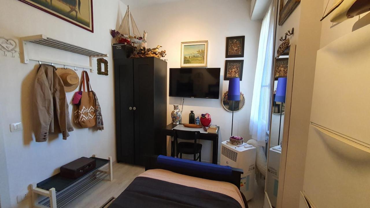 Hotel Holidays In Florencie Exteriér fotografie