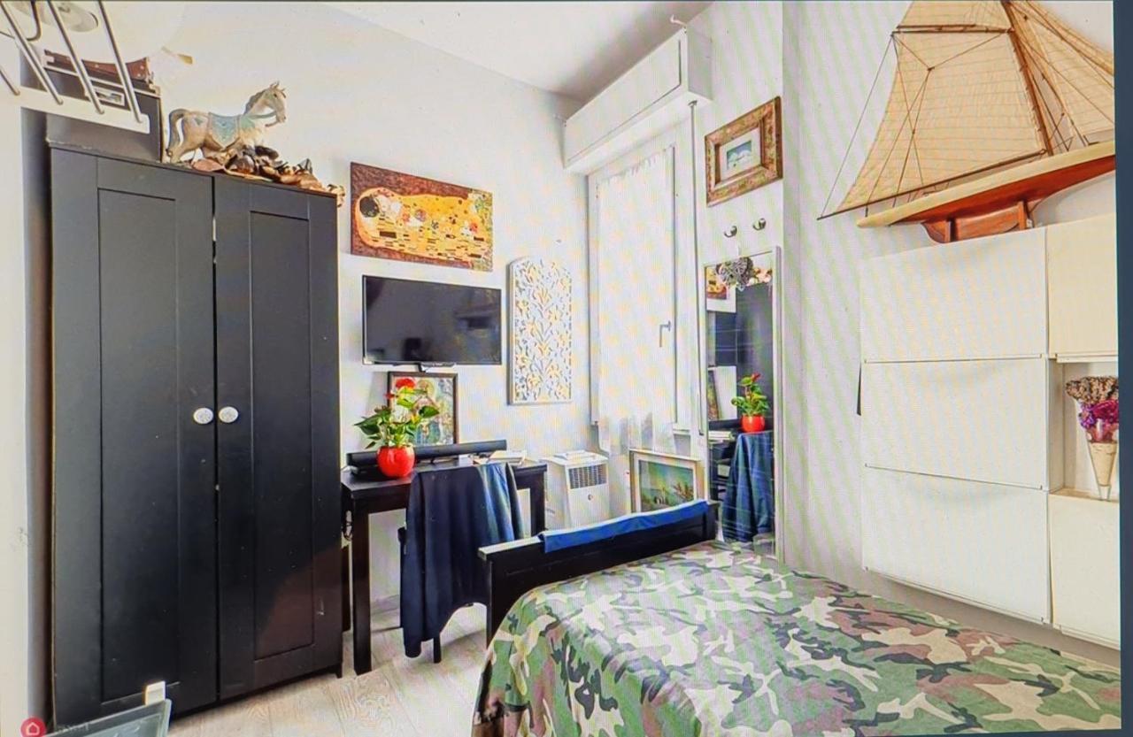 Hotel Holidays In Florencie Exteriér fotografie